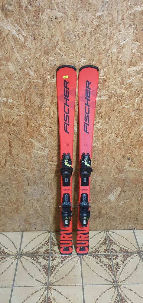 Fischer the curv jr SLR +vázání FJ4 AC 2023
