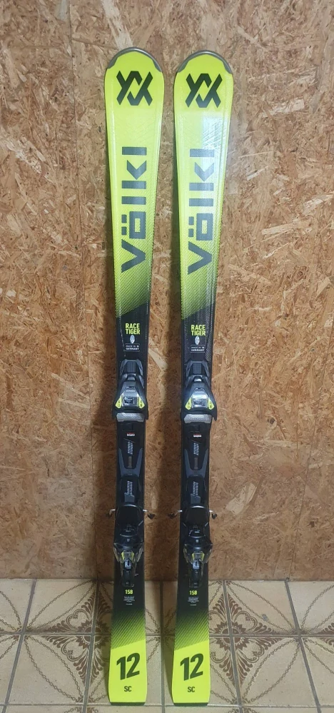 Völkl Racetiger SC yellow + VMotion 12 GW 26/27